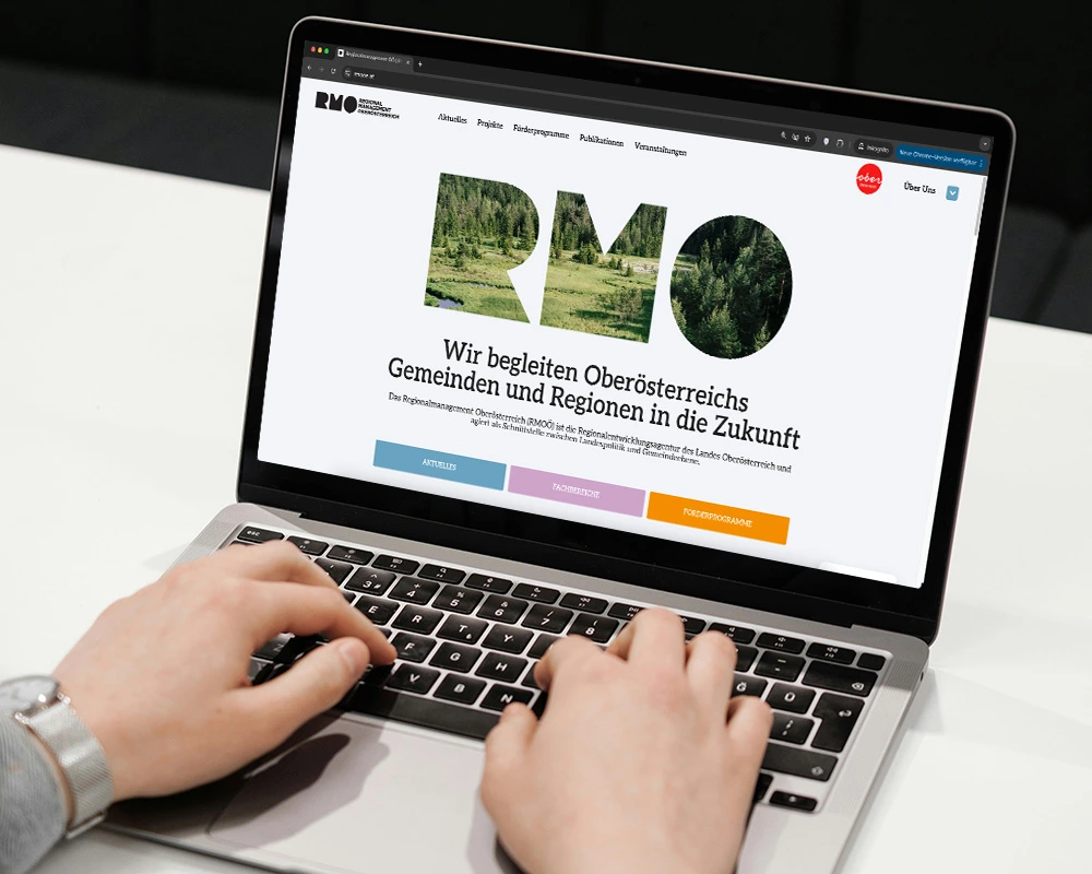 Desktop-Screen der RMOÖ Linz Website Webdesign Showcase